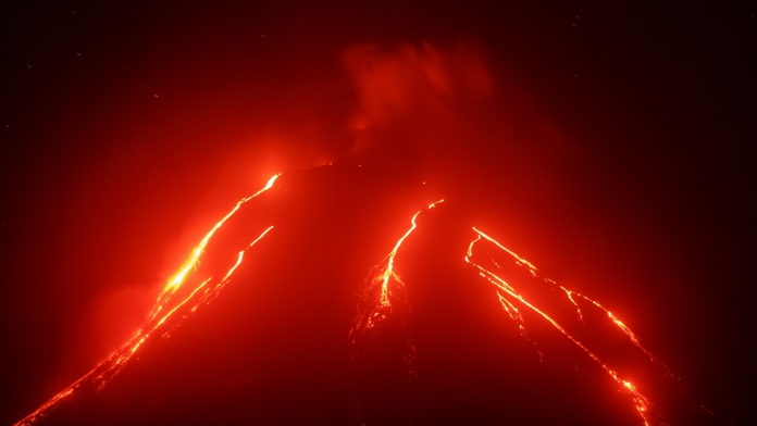 Phun trào núi lửa lớn nhất lịch sử